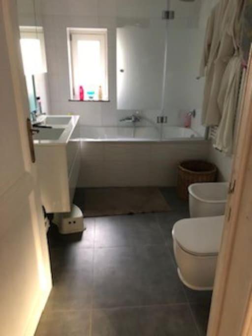 Stay In Maison De Metre In Etterbeek Brussel Eksteriør bilde